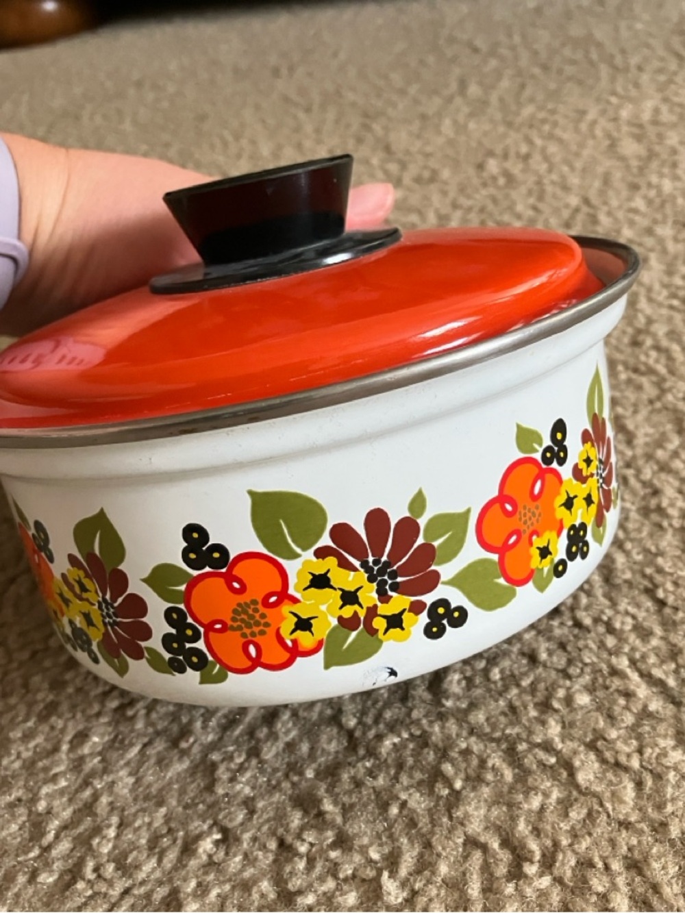 Vintage Floral Enamel Saucepan with Orange Lid - Picture 3 of 10